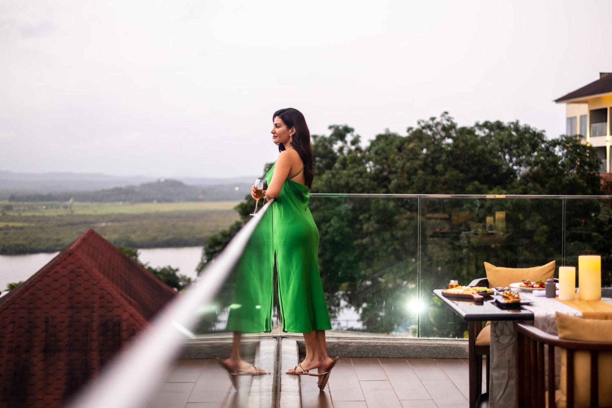 Doubletree By Hilton Goa - Panaji Hotel Exterior foto